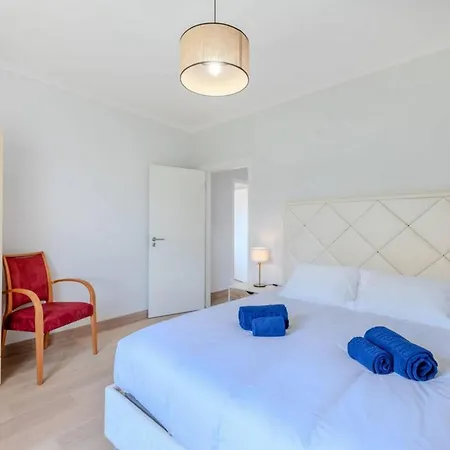 וילה 12 Pax Villa Close To Beach@ Armação de Pêra