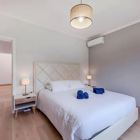 וילה 12 Pax Villa Close To Beach@ Armação de Pêra